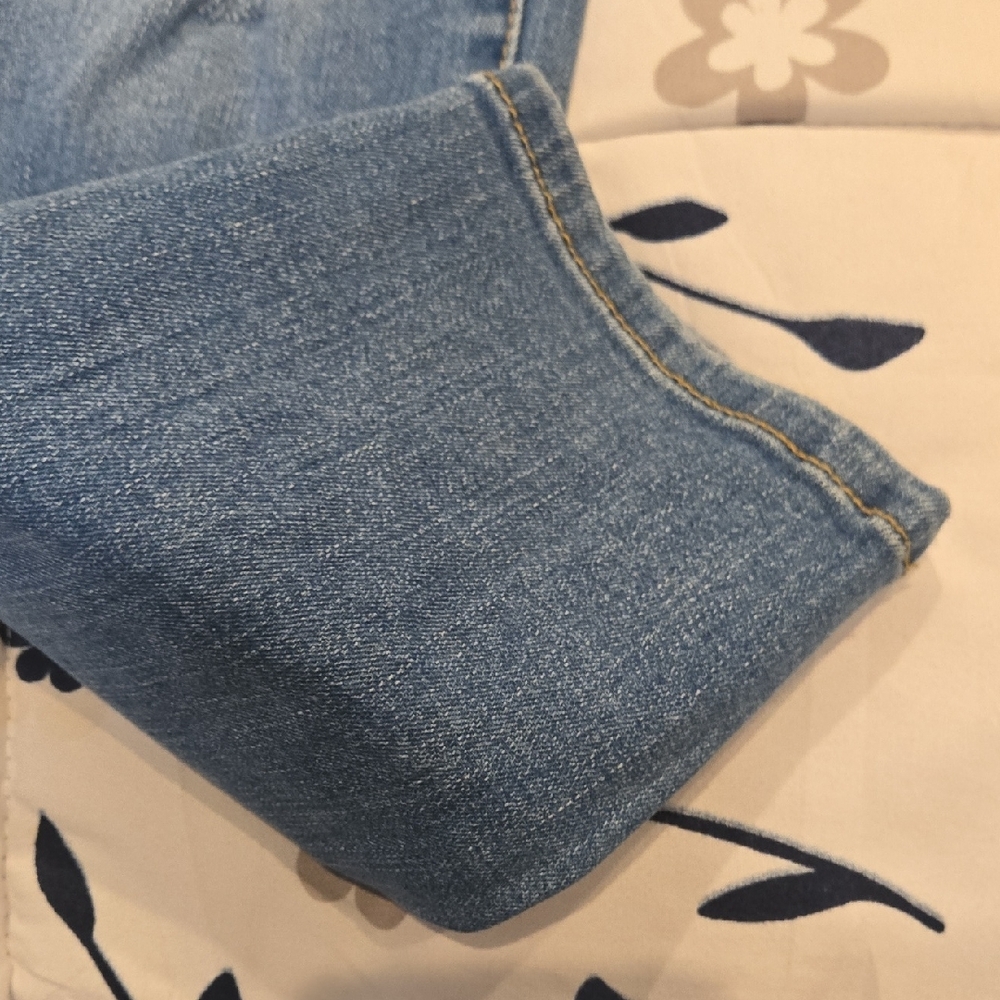 Mossimo From Target Blue High Rise Distressed Jeans - Picture 8 of 8